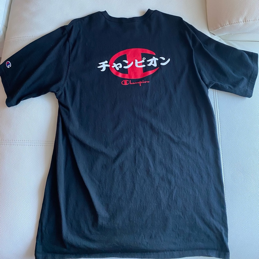 Champion Tee size XL